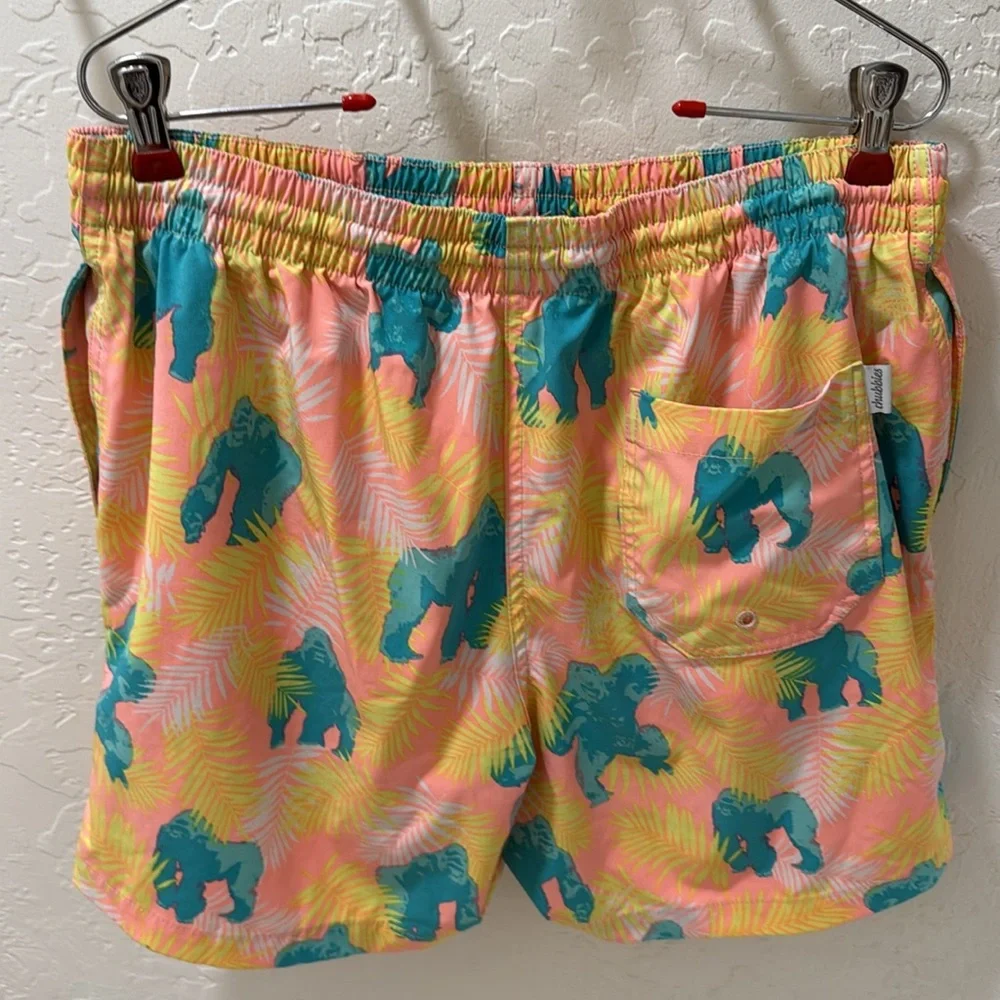 Chubbies Men’s “Rumble in the Jungle” Swim Trunks XL 5.5”